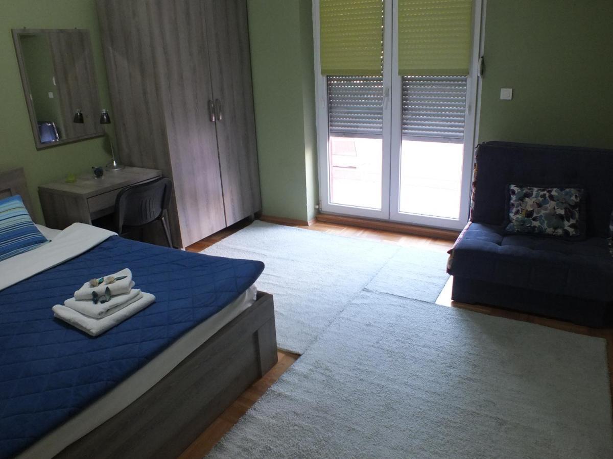Apartment Temple Podgorica Buitenkant foto