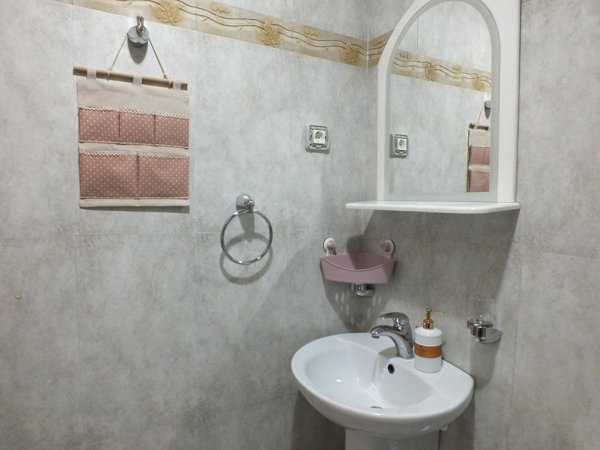 Apartment Temple Podgorica Buitenkant foto